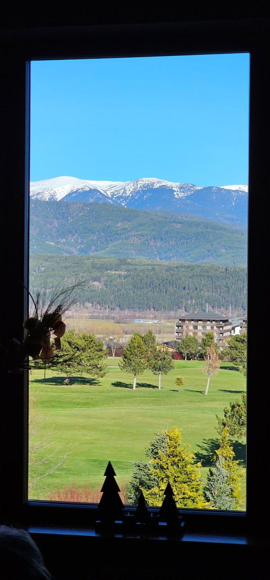Green Peaks Suite In Pirin Golf & County Club Razlog Room photo