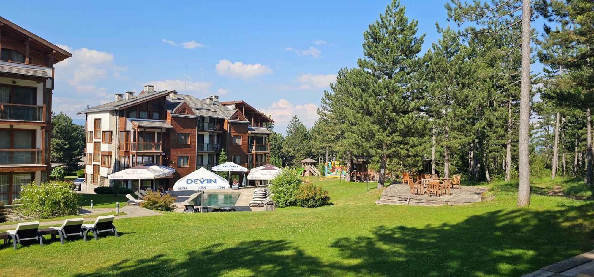 Green Peaks Suite In Pirin Golf & County Club Razlog Exterior photo