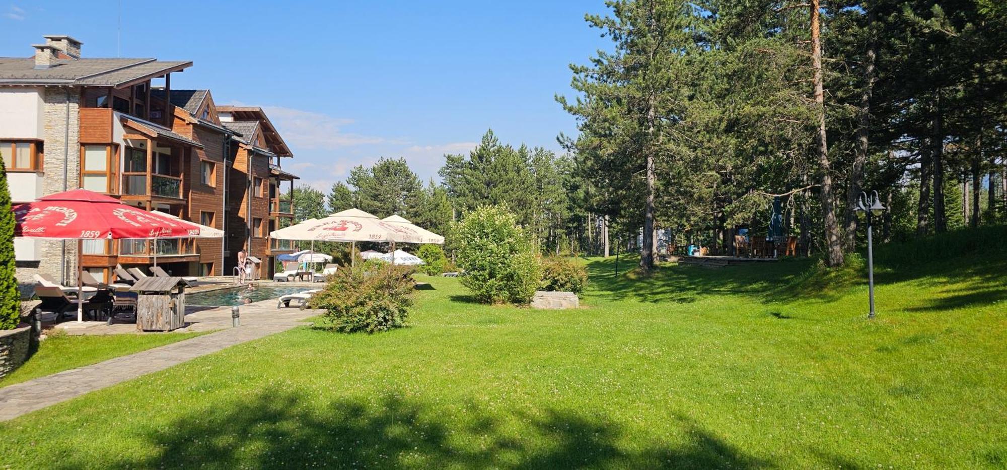 Green Peaks Suite In Pirin Golf & County Club Razlog Exterior photo